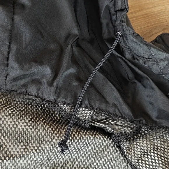 EUC TNF Rain Jacket - Picture 7 of 11